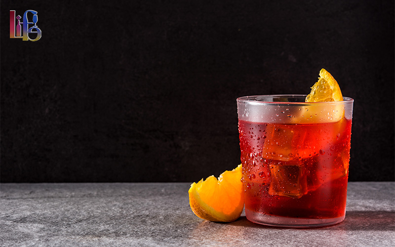 A Boulevardier or Negroni cocktail.